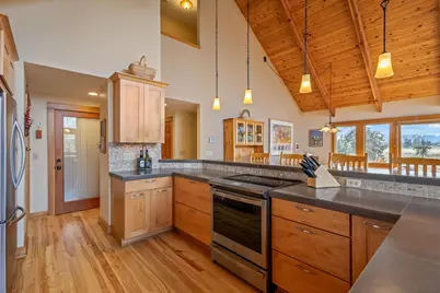 65821 Cori Way, Bend, OR 97703 - Photo 42