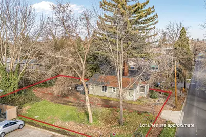 108 Cottage Street, Medford, OR 97504 - Photo 1