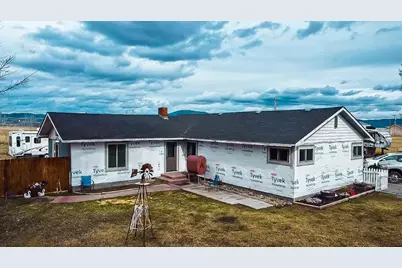 429 Miller Island Road, Klamath Falls, OR 97603 - Photo 4