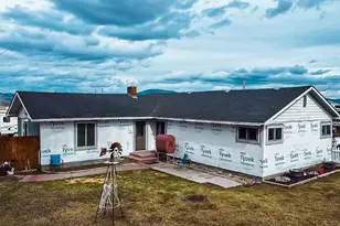 429 Miller Island Rd, Klamath Falls, OR 97603 - Photo 4