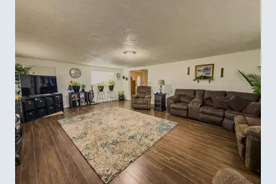 429 Miller Island Road, Klamath Falls, OR 97603 - Photo 10