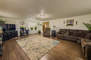 429 Miller Island Rd, Klamath Falls, OR 97603 - Photo 10