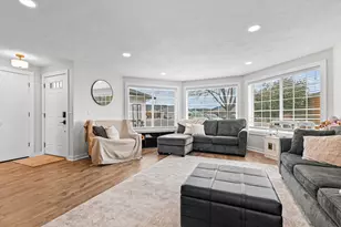 1461 Applegate Ln, Medford, OR 97501 - Photo 8