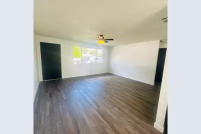 71 Tracy Avenue #71 & 73, Eagle Point, OR 97524 - Photo 4