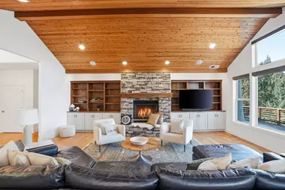 3374 NW Windwood Way, Bend, OR 97703 - Photo 10