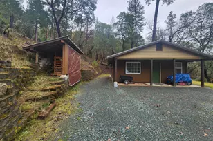 11238 E Evans Creek Rd, Rogue River, OR 97537 - Photo 18