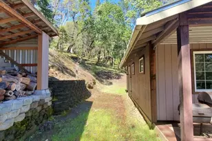 11238 E Evans Creek Rd, Rogue River, OR 97537 - Photo 16