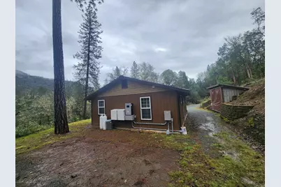 11238 E Evans Creek Road, Rogue River, OR 97537 - Photo 12