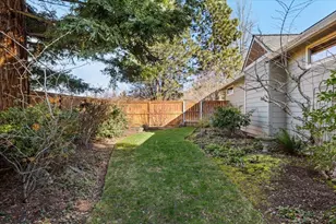 1104 Pumpkin Rdg, Eagle Point, OR 97524 - Photo 12