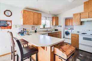 67070 Paradise Alley, Bend, OR 97703 - Photo 14