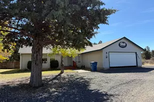 67070 Paradise Alley, Bend, OR 97703 - Photo 2