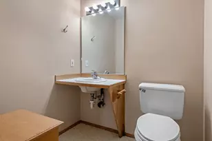 2934 NE Wells Acres Rd, Bend, OR 97701 - Photo 16