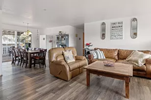 2934 NE Wells Acres Rd, Bend, OR 97701 - Photo 4