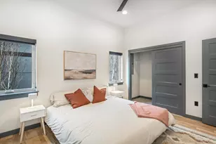 18 SW Roosevelt Ave, Bend, OR 97702 - Photo 18