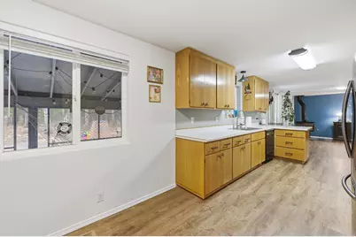 1406 Circle Bar Drive, La Pine, OR 97739 - Photo 16