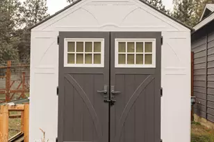 61325 King Josiah Pl, Bend, OR 97702 - Photo 6