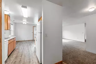 731 Maple St, Central Point, OR 97502 - Photo 6