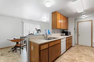 731 Maple St, Central Point, OR 97502 - Photo 18