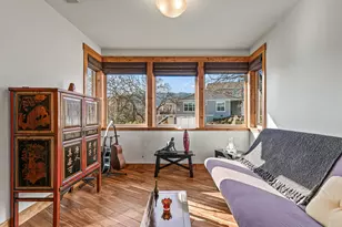 551 Sutton Pl, Ashland, OR 97520 - Photo 14