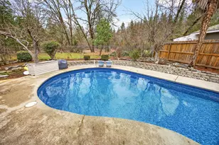 3323 Neamar Dr, Grants Pass, OR 97527 - Photo 22