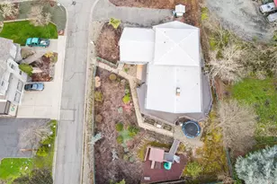 1305 NE Roseana Dr, Grants Pass, OR 97526 - Photo 44