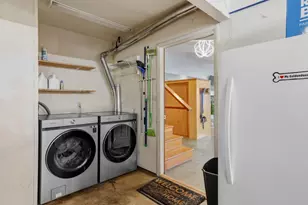 1305 NE Roseana Dr, Grants Pass, OR 97526 - Photo 38