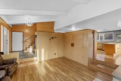 1305 NE Roseana Drive, Grants Pass, OR 97526 - Photo 8