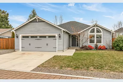 3288 Grant Road, Central Point, OR 97502 - Photo 1