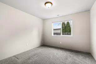 3288 Grant Rd, Central Point, OR 97502 - Photo 20