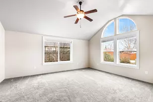 3288 Grant Rd, Central Point, OR 97502 - Photo 6