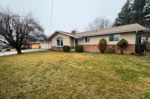 3312 Patterson St, Klamath Falls, OR 97603 - Photo 1