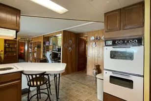 301 Freeman Rd, Central Point, OR 97502 - Photo 18