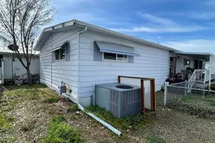 301 Freeman Rd, Central Point, OR 97502 - Photo 6