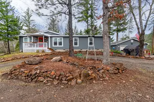 71 Cora Dr, Shady Cove, OR 97539 - Photo 2