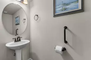 2713 NE Black Oak Pl, Bend, OR 97701 - Photo 12