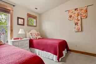 1255 N W Constellation Dr, Bend, OR 97703 - Photo 32