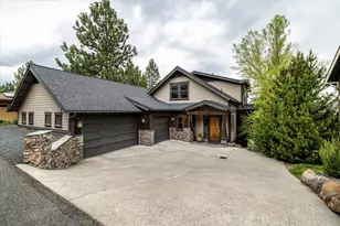 1255 N W Constellation Dr, Bend, OR 97703 - Photo 2