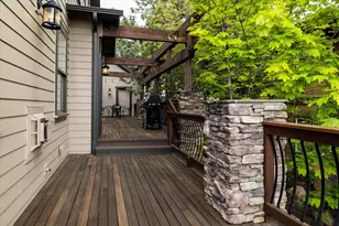 1255 N W Constellation Dr, Bend, OR 97703 - Photo 38