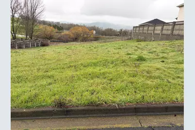 2720 Donnalee Drive, Medford, OR 97504 - Photo 1