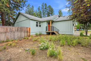 60987 Lodgepole Dr, Bend, OR 97702 - Photo 2