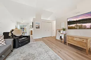 60987 Lodgepole Dr, Bend, OR 97702 - Photo 6