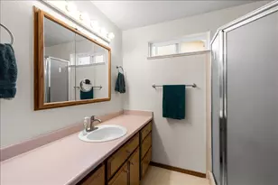 1565 Toralon Dr, Medford, OR 97501 - Photo 12