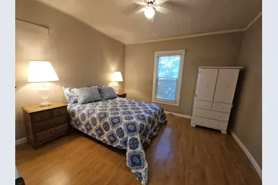 704 SW K Street, Grants Pass, OR 97526 - Photo 6