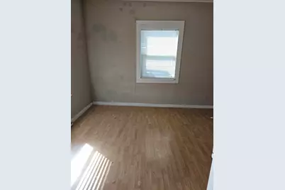 704 SW K Street, Grants Pass, OR 97526 - Photo 8