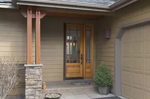 2526 NW Locke Ct, Bend, OR 97703 - Photo 2