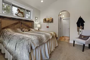 405 S Timber Creek Dr, Sisters, OR 97759 - Photo 12