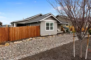 3467 W Antler Ave, Redmond, OR 97756 - Photo 4