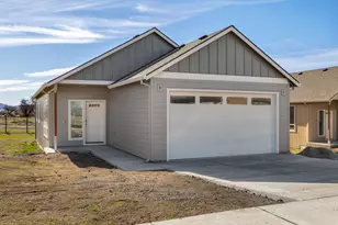 516 SW 6th St, Metolius, OR 97741 - Photo 10