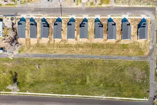 516 SW 6th St, Metolius, OR 97741 - Photo 6