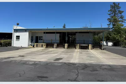 1686 SE N Street, Grants Pass, OR 97526 - Photo 2